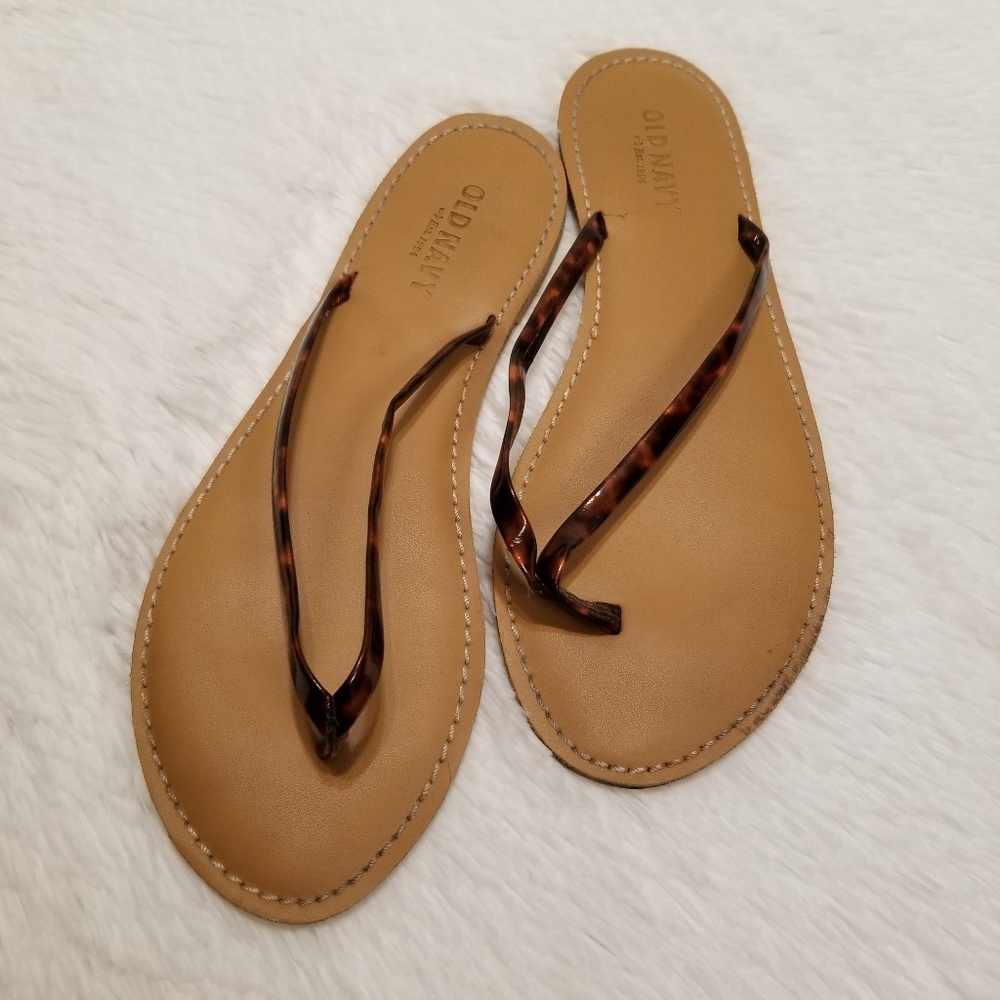 OLD NAVY | Leopard Print Flip Flops - Picture 1 of 2